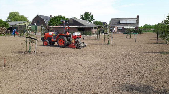 Gras zaaien IJzendoorn