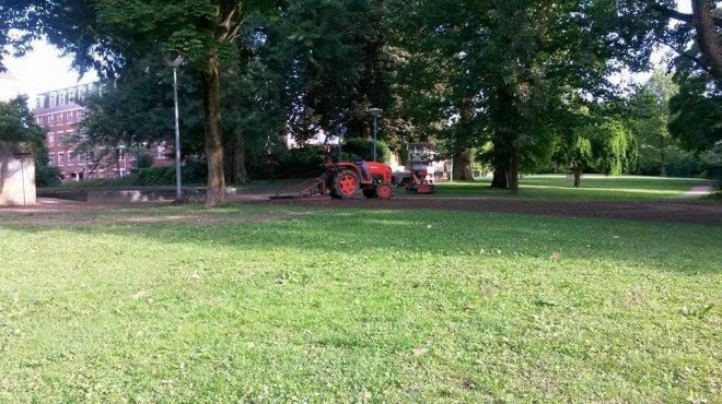 Egaliseren en gras zaaien Wageningen