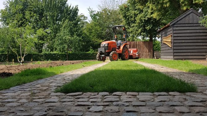 Gras opnieuw inzaaien, Waardenbrug