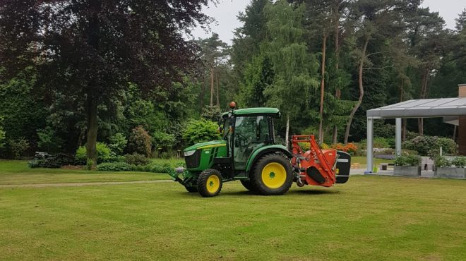 Gazon verticuteren door Grastotaal.nl