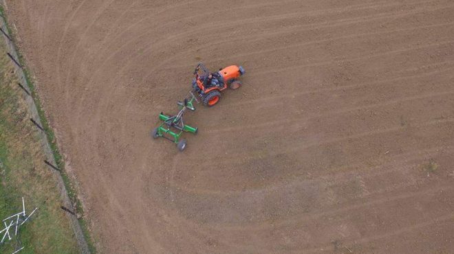 Wageningen, (Gazon egaliseren door Grastotaal.nl)