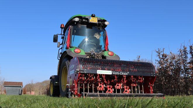 Grastotaal gras beluchten met Verti-Drain