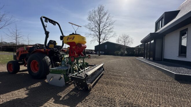 Gazon in laten zaaien door Grastotaal.nl Gazon in laten zaaien door Grastotaal.nl